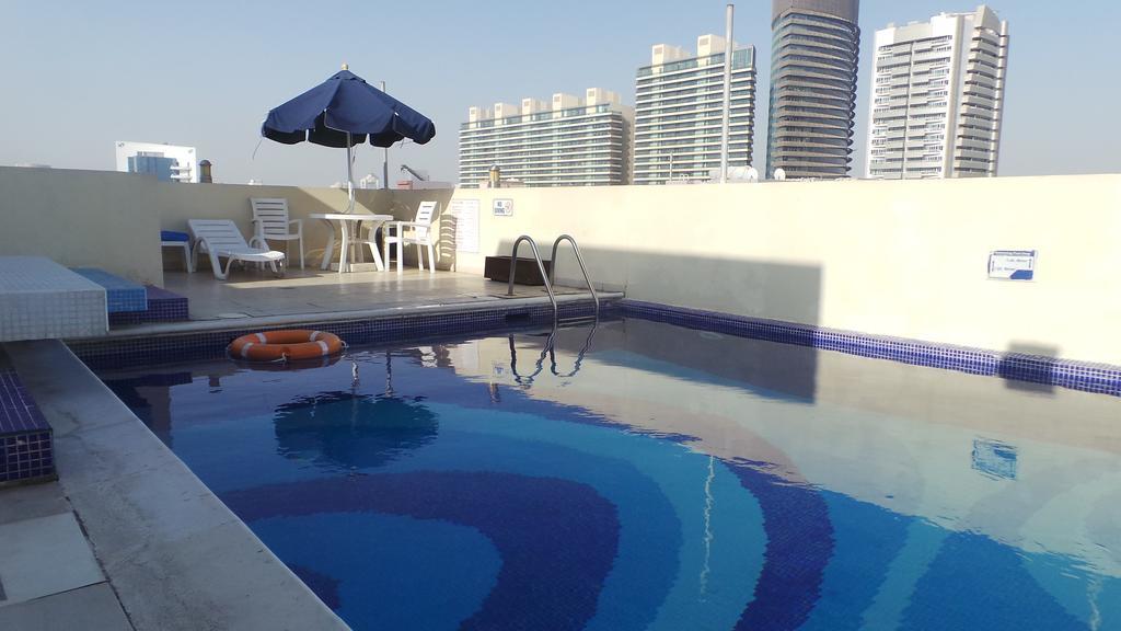 Xclusive Casa Hotel Apartments Dubái Exterior foto